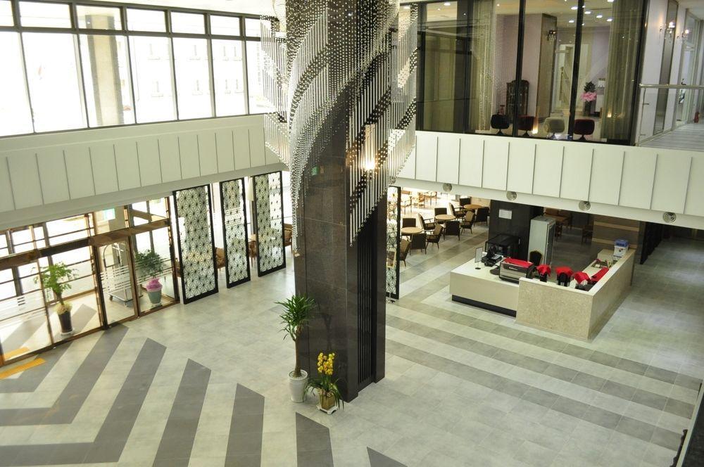 Hyunjin Tourist Hotel Donghae Extérieur photo