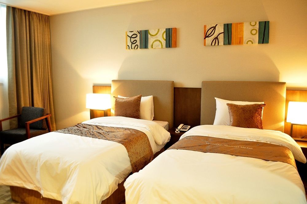 Hyunjin Tourist Hotel Donghae Extérieur photo