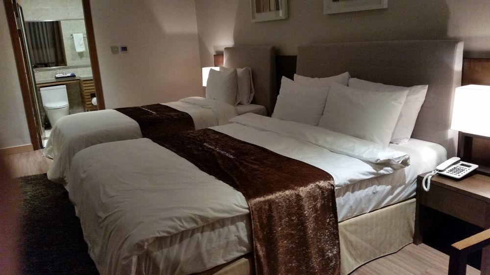 Hyunjin Tourist Hotel Donghae Extérieur photo