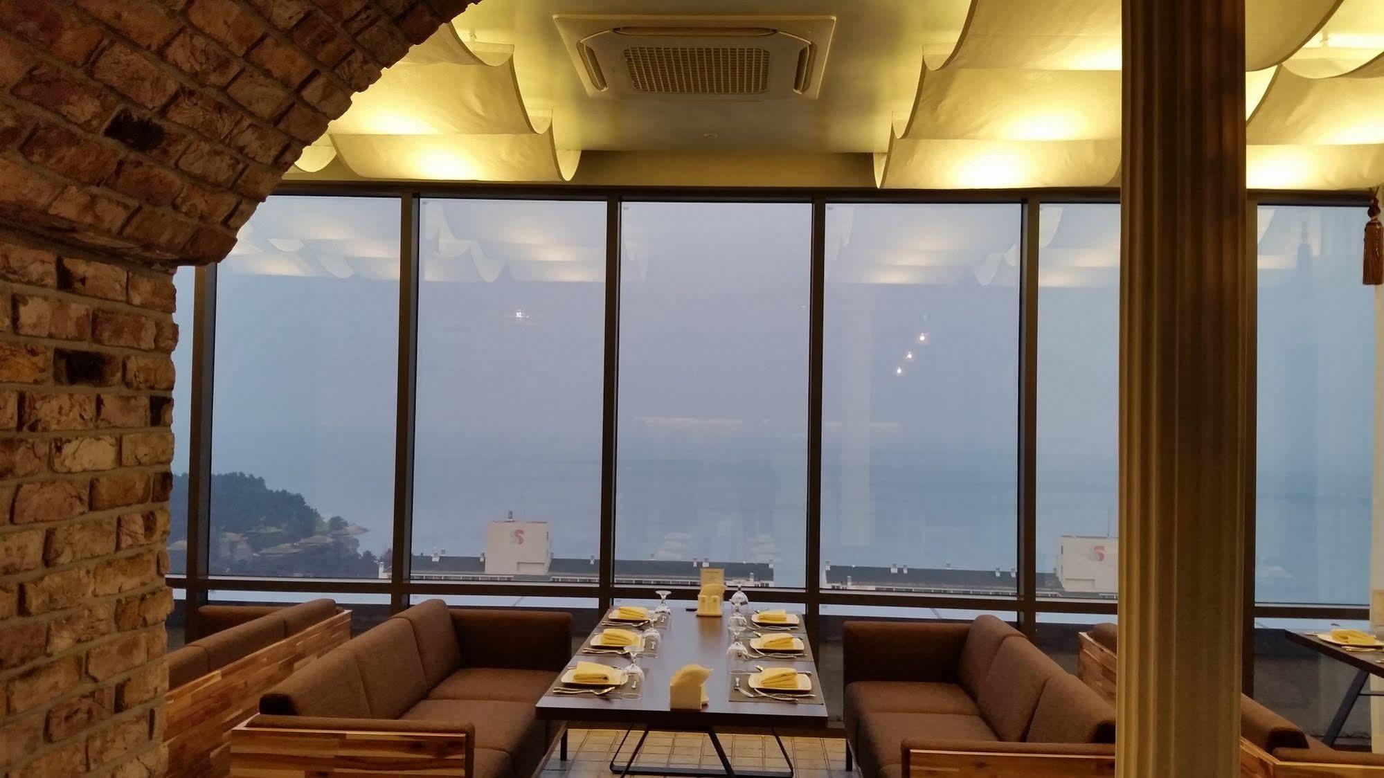 Hyunjin Tourist Hotel Donghae Extérieur photo