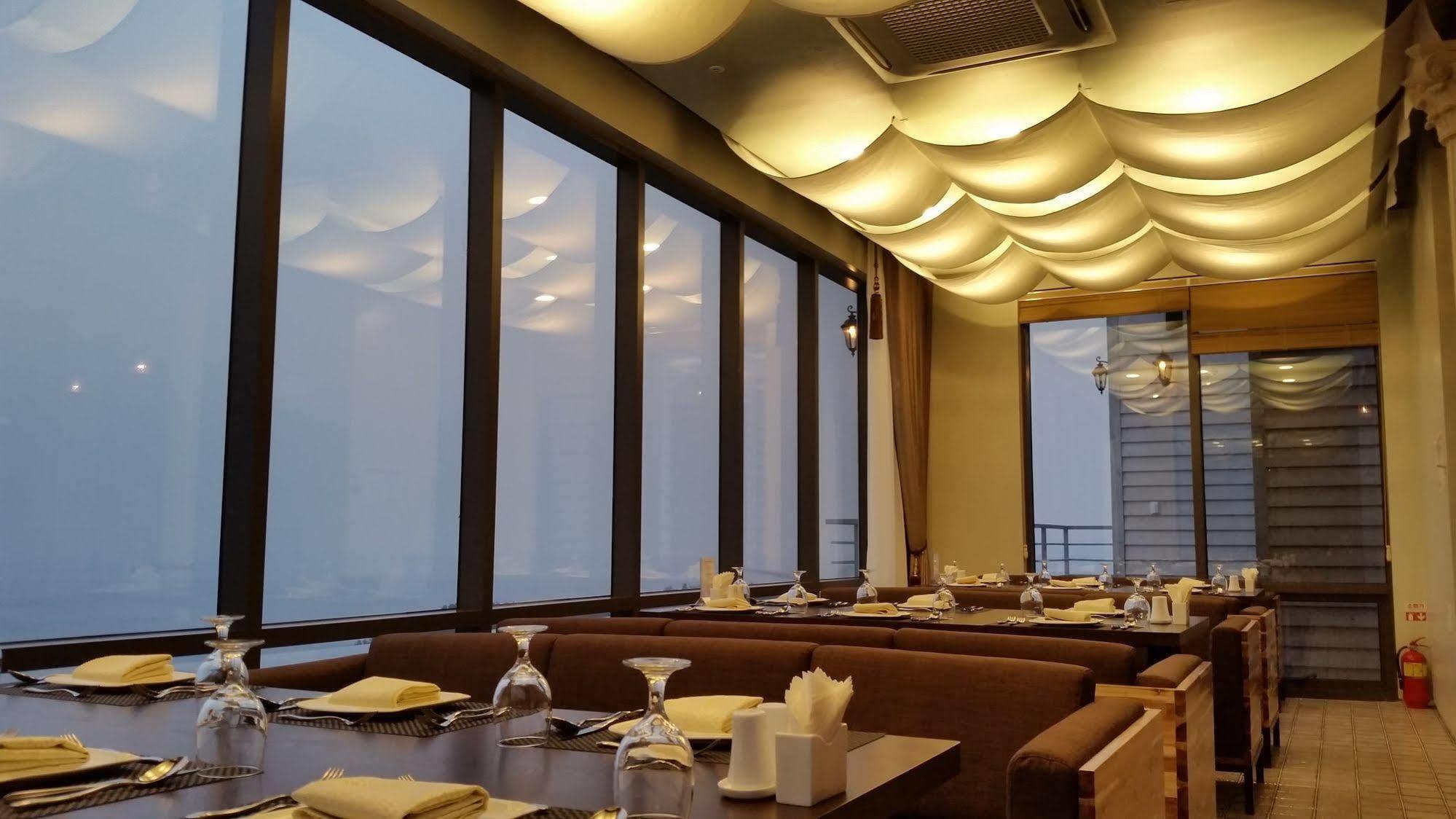 Hyunjin Tourist Hotel Donghae Extérieur photo