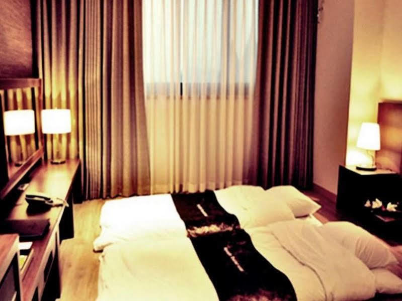 Hyunjin Tourist Hotel Donghae Extérieur photo