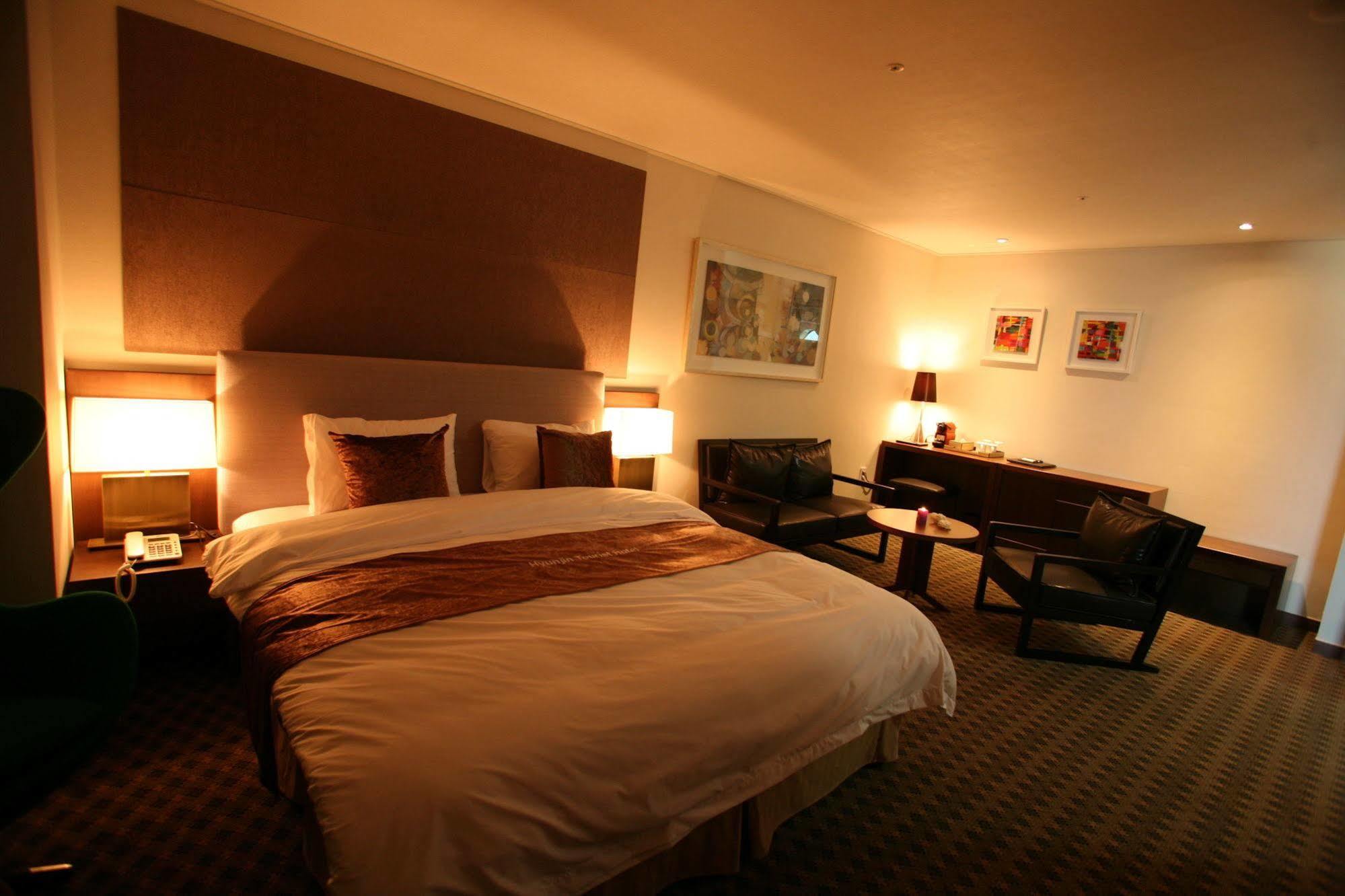 Hyunjin Tourist Hotel Donghae Extérieur photo