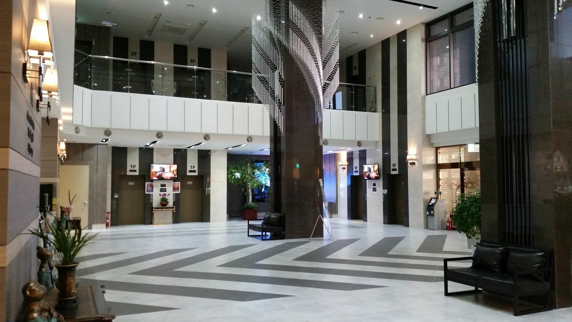 Hyunjin Tourist Hotel Donghae Extérieur photo